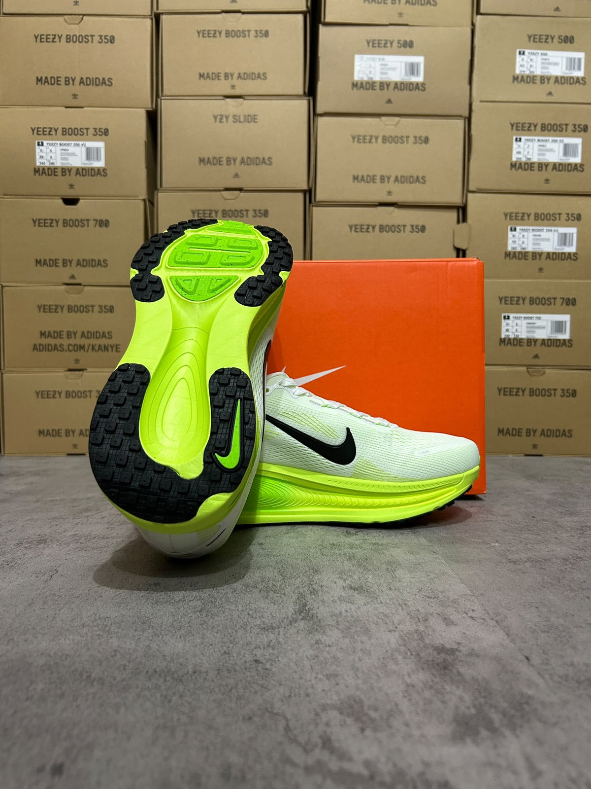 Nike Vomero Plus