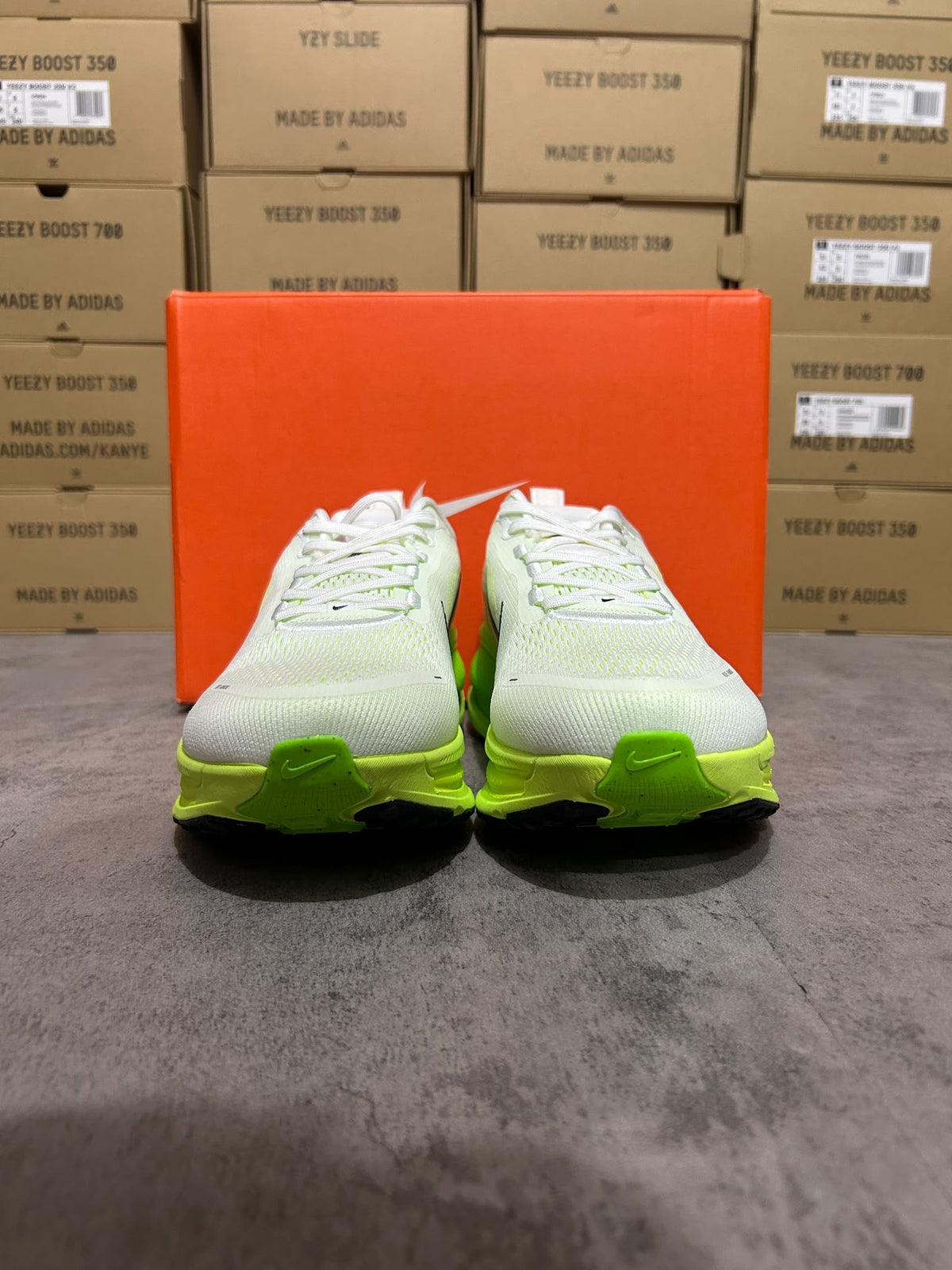 Nike Vomero Plus